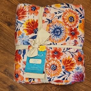 The Pioneer Woman Fluttering Fancies Quilt Orange & Blue Floral Design NWT KING